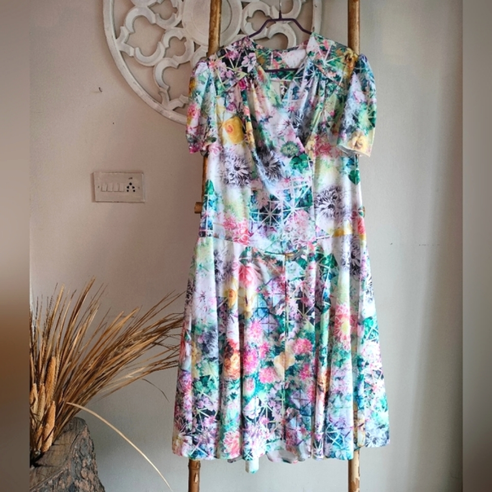 Retro Floral Skater Dress - Picture 5 of 16